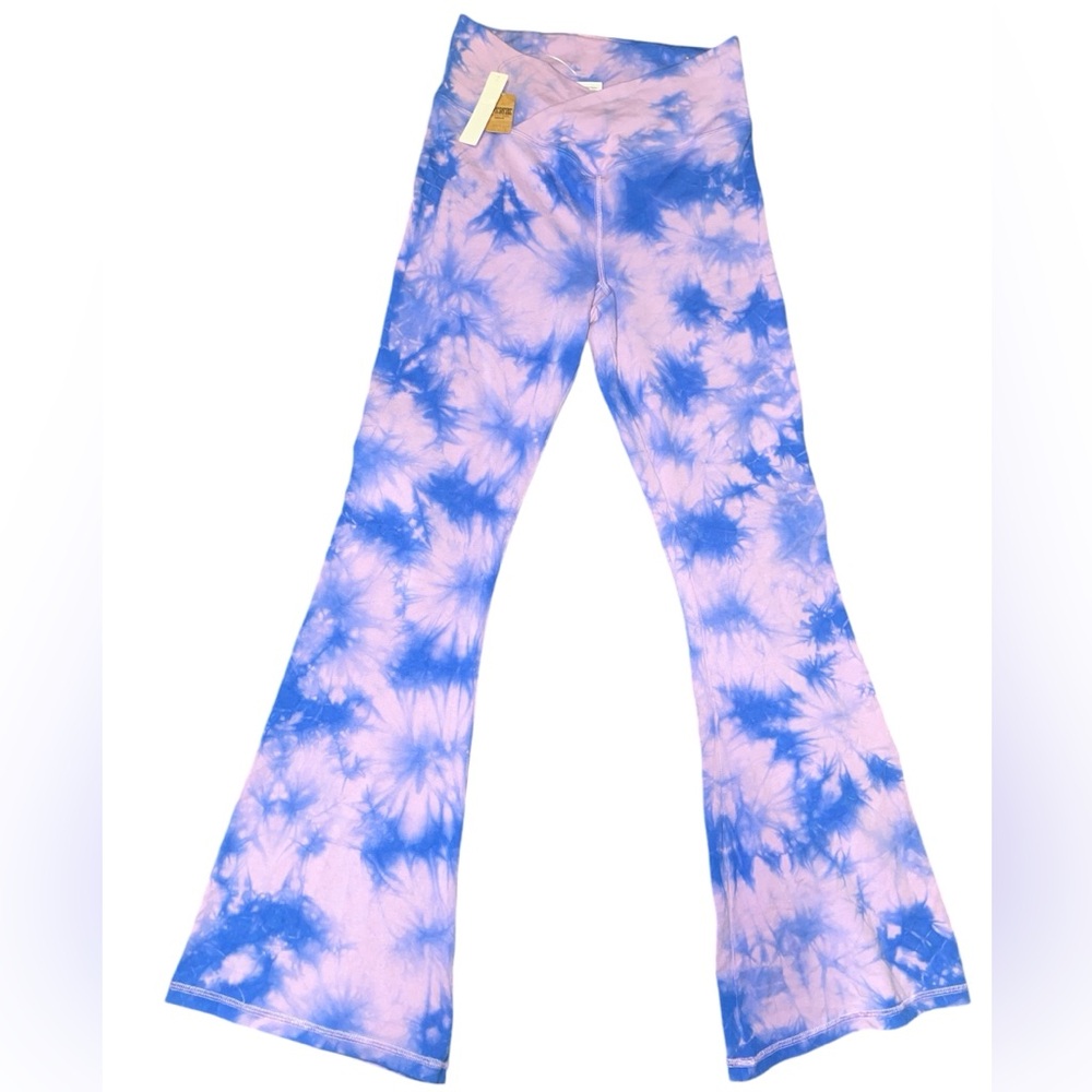 NWT Pink VS Tye Dye Bell Bottom Leggings (M)